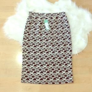 NWT Gilli pencil cut skirt size small